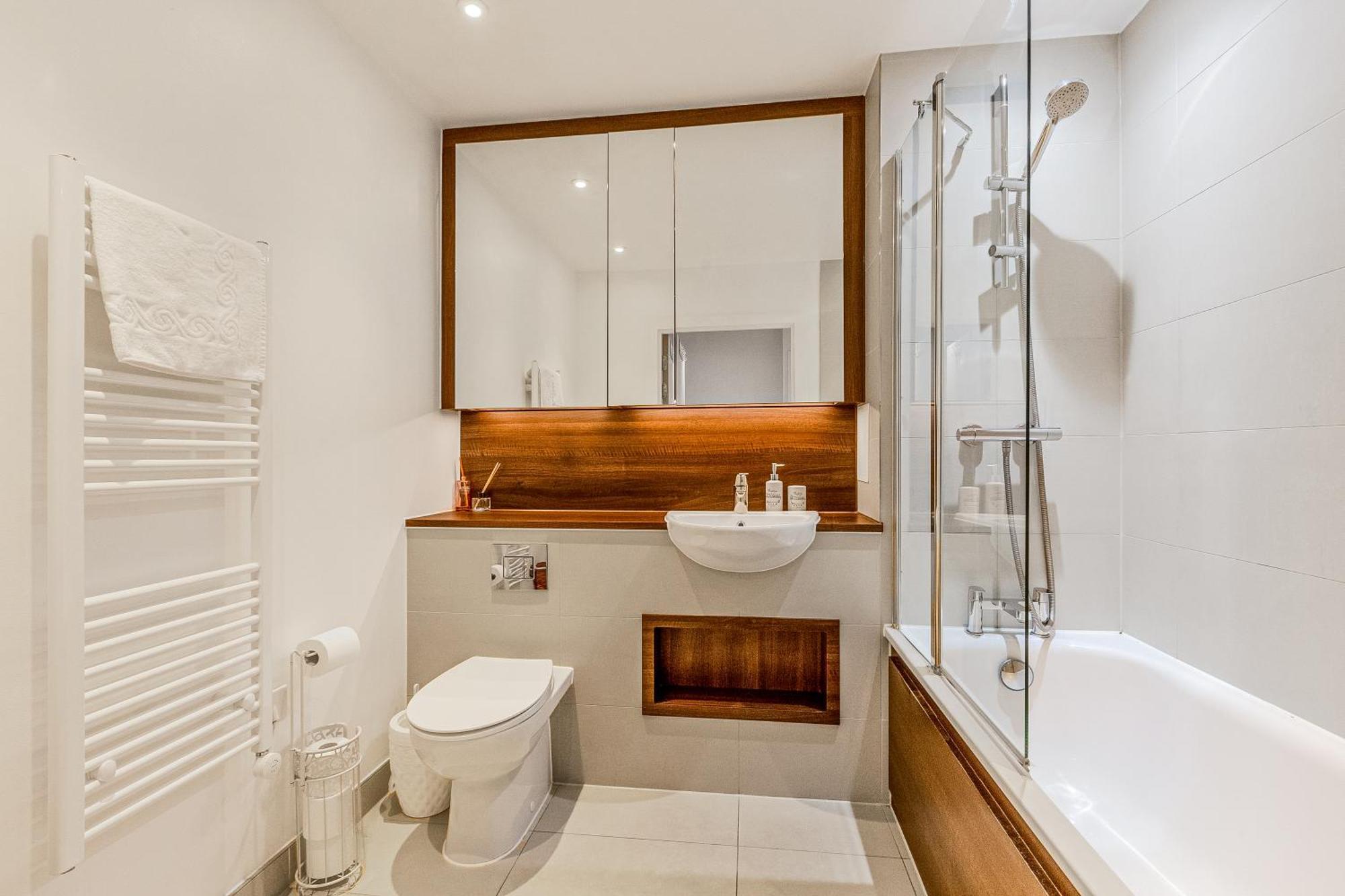 Bright New Flat Overlooking The Wembley Stadium * Londra
