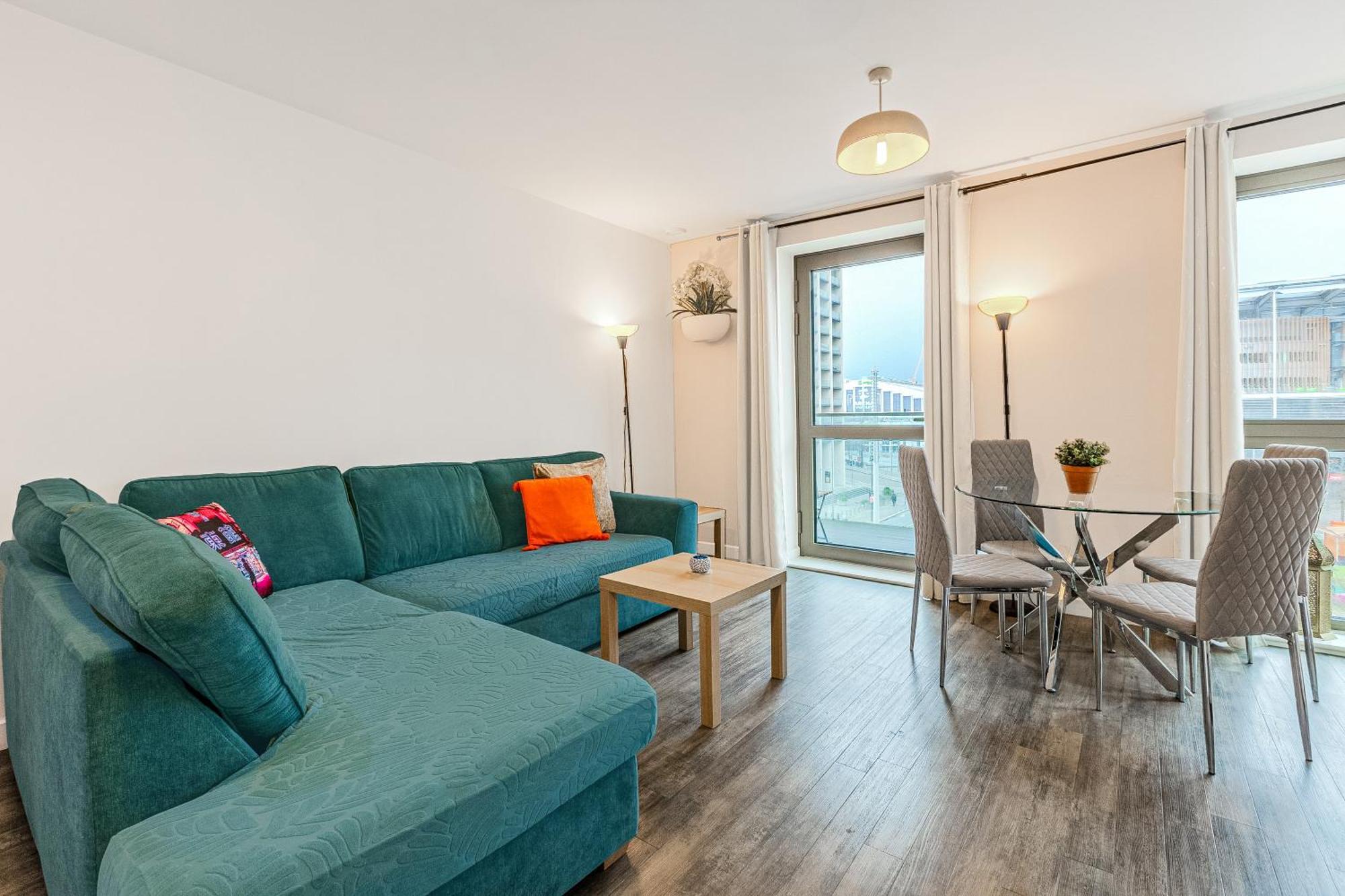 Bright New Flat Overlooking The Wembley Stadium * Londra